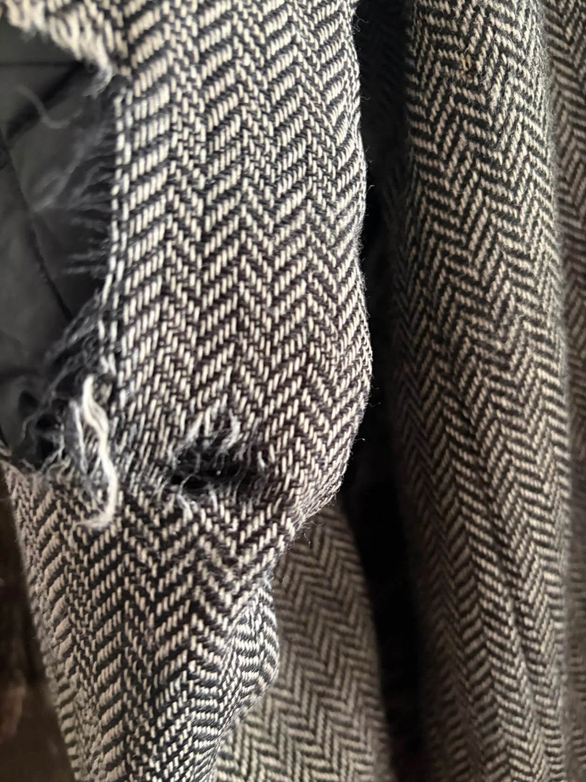 Custom Link For Instagram Client Riddlers_Autumn Herringbone Coat Elbow Hole Patch+Reweaving