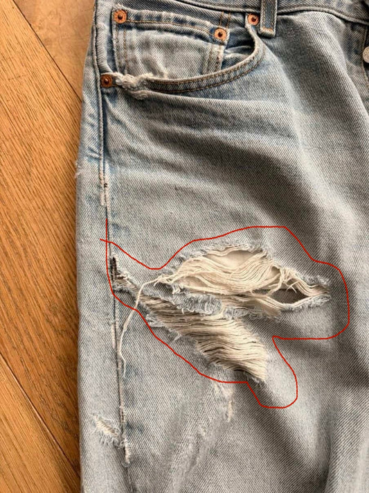 Custom Link For Instagram Client Hunter Swan 1980 Light Blue Levi's Shorts